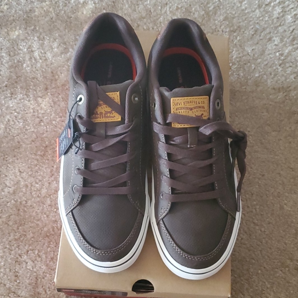 Levi's sneaker